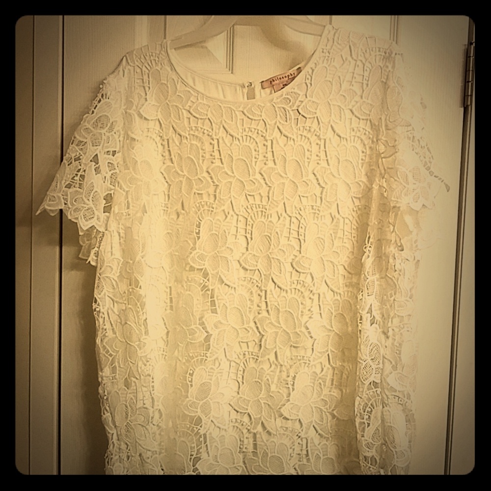 EUC short sleeve lace blouse